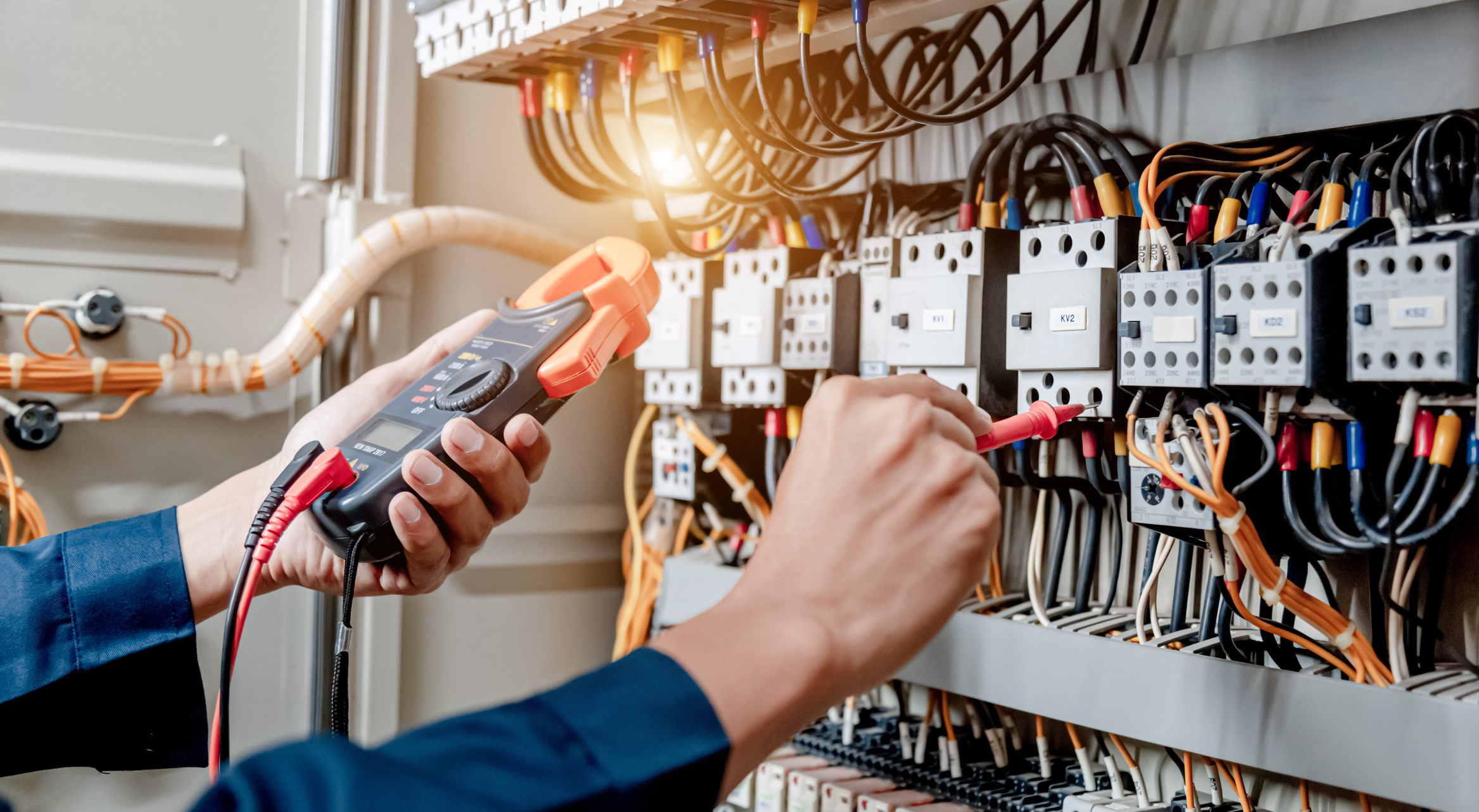 Painéis elétricos: saiba os principais tipos e como garantir a segurança durante a manutenção